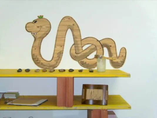 Bild: Zuwachs bei den "Tape-Zier-Tieren"  - DER HOLZWURM - der trendige Wandschmuck für gute Laune