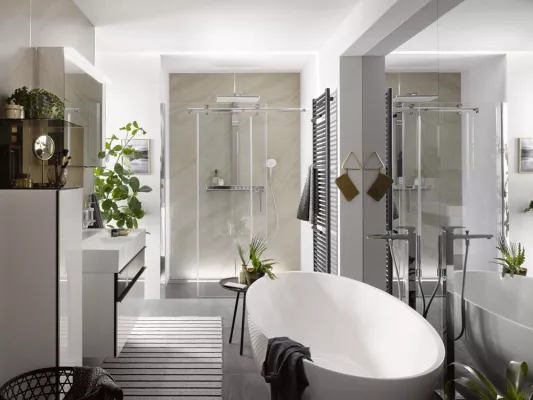 Bild: Kleine Bäder gestalten – Tipps und Tricks für genug Platz auf engstem Raum!