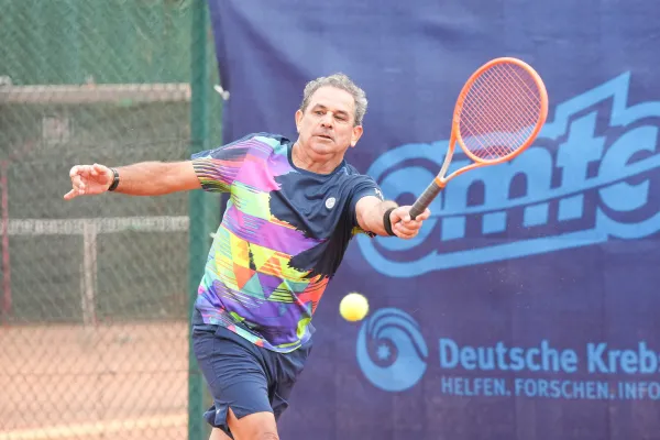 Bild: Aufschlag gegen Krebs: Charity-Spieltag für die Deutsche Krebshilfe 