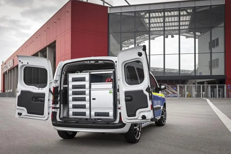 Bild: bott vario Fahrzeugeinrichtungen für Einsatzfahrzeuge auf der RETTmobil 2017.