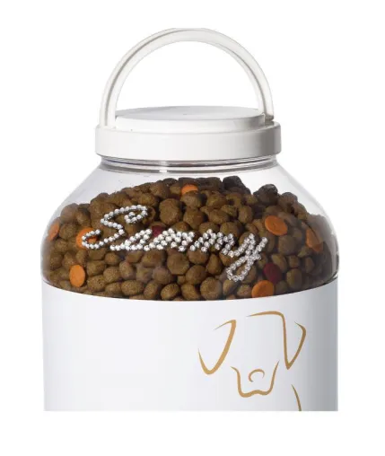 Hundefutter goes Glamour - Canimix personalisiert Futterdosen mit Swarovski-Steinen Bild: Hundefutter goes Glamour - Canimix personalisiert Futterdosen mit Swarovski-Steinen