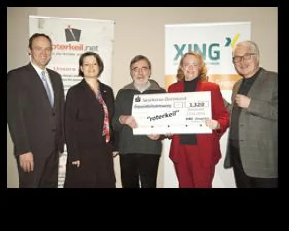 Bild: XING Gruppe Dortmund-Unna überreicht Spende an roterkeil.net