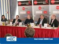 RheinEnergie Marathon Bonn Pressekonferenz mit Carboo4U und Birgit Lennartz Bild: RheinEnergie Marathon Bonn Pressekonferenz mit Carboo4U und Birgit Lennartz
