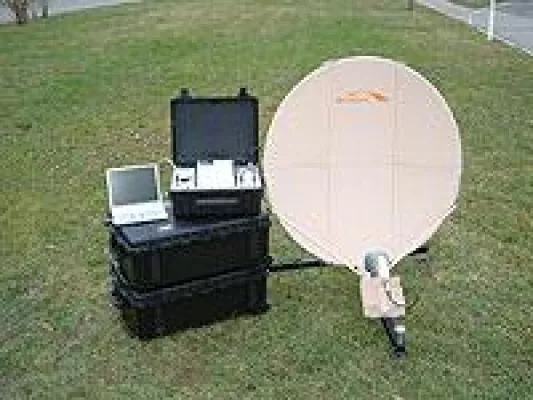 Bild: ND SatCom stellt das MPT1000 auf der IDEX vor