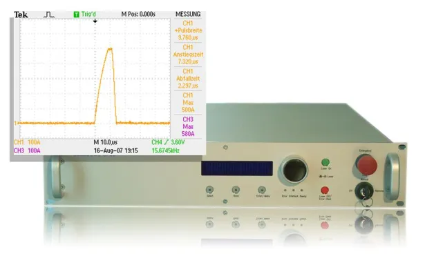 Hochstrompulser mit 30kW Pulsleistung Bild: Hochstrompulser mit 30kW Pulsleistung