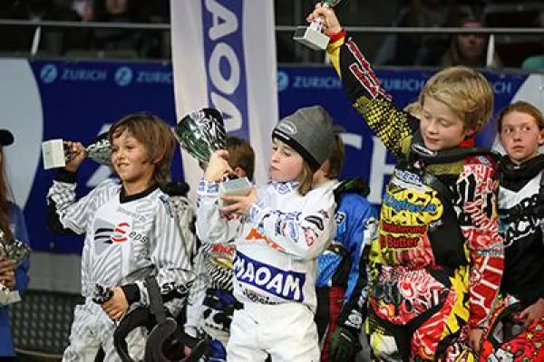 Bild: eps startet zum 10. Mal beim ADAC Supercross Cup ...