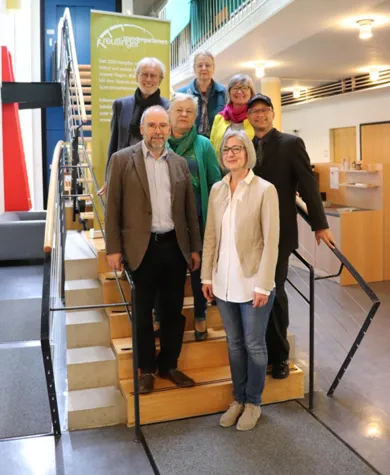 Bild: Dem Reutlinger Spendenparlament beim Helfen helfen