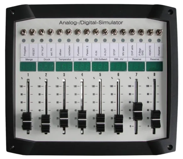 8 Analog- und 16 Digitalkanäle simulieren - das ideale Tool für den SPS-Programmierer und Entwickler Bild: 8 Analog- und 16 Digitalkanäle simulieren - das ideale Tool für den SPS-Programmierer und Entwickler