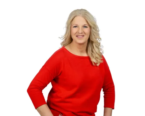 Bild: SeniorenLebenshilfe bietet ihren Service in Bärenklau an: Frau Petra Krasemann hilft Senioren in ihrem Alltag