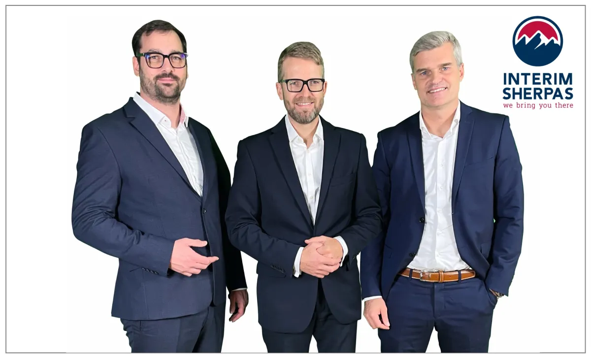 Bild v.l.n.r.: Jan Lütje, Erdwig Holste, Manuel Bongers (© INTERIM-SHERPAS GmbH)