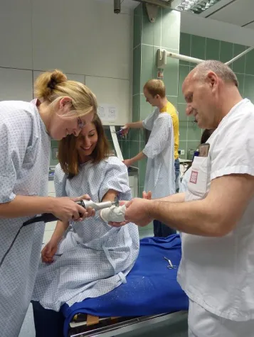 Bild: Immer weniger Chirurgen in Deutschland - größter Nachwuchskongress in Berlin