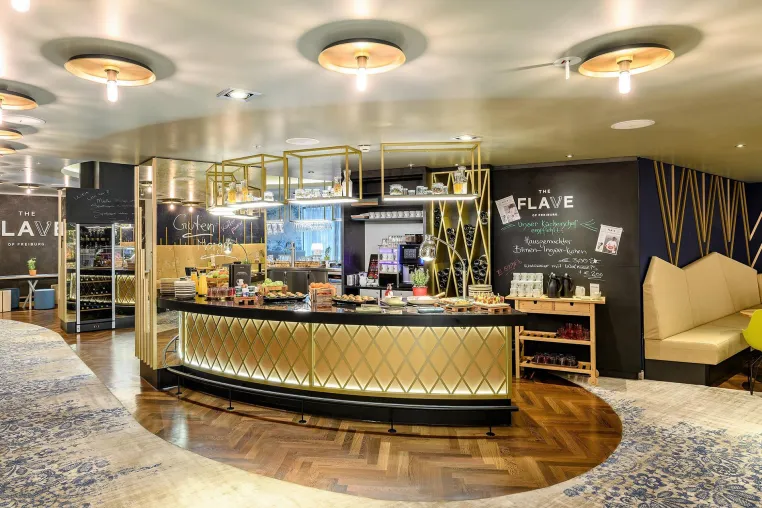Keine halben Sachen. Renoviertes Mercure Hotel Freiburg am Münster feiert Wiedereröffnung Bild: Keine halben Sachen. Renoviertes Mercure Hotel Freiburg am Münster feiert Wiedereröffnung