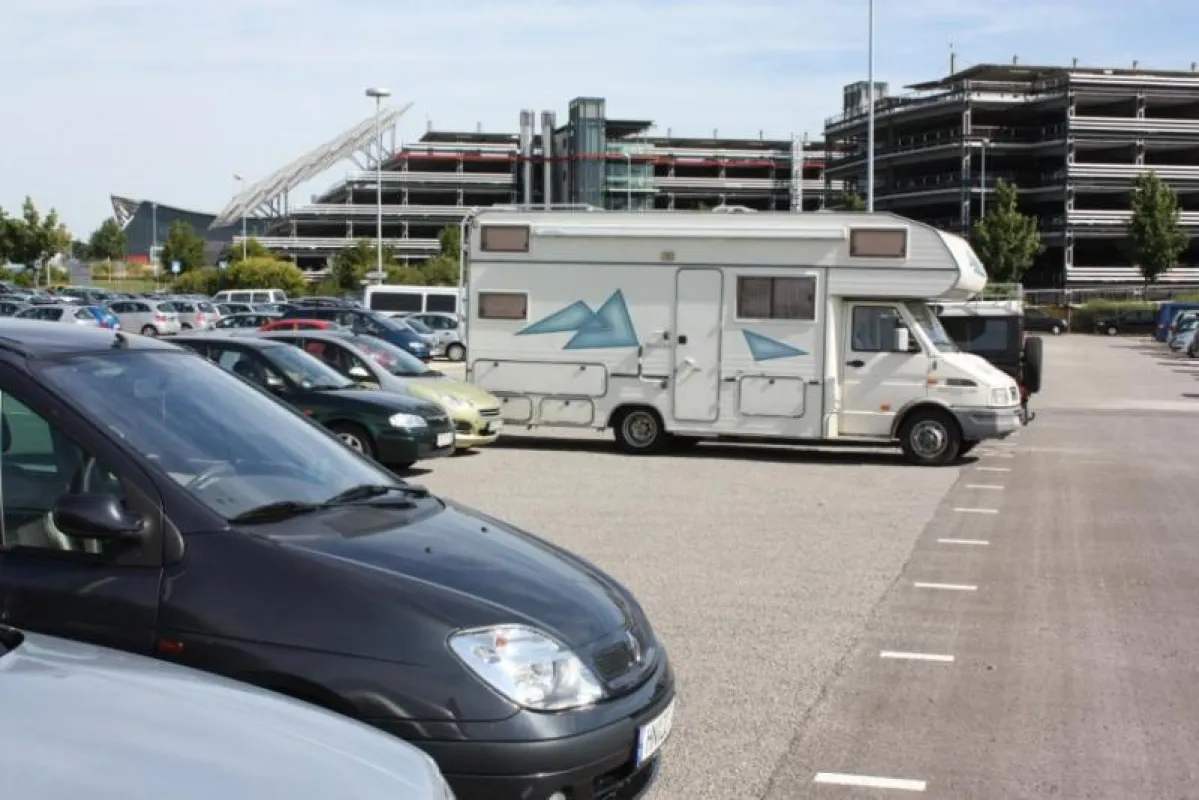 Günstig Dauerparken für Wohnmobile bei APCOA