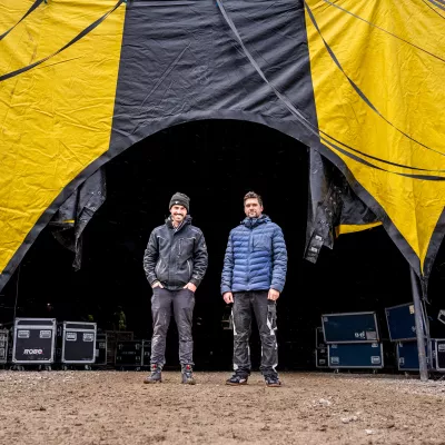 Bild: Flic Flac Nürnberg: Die X-Mas Show ist zurück auf dem Volksfestplatz!