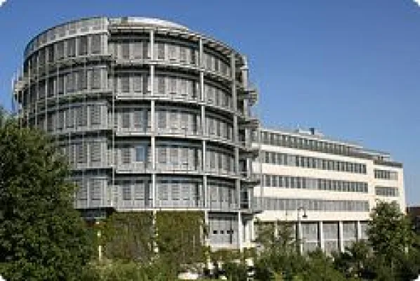 StepStone übernimmt ExecuTRACK - Vereinigung der beiden Marktführer zum weltweit größten Anbieter für strategisches Talent Management und e-Recruitment Bild: StepStone übernimmt ExecuTRACK - Vereinigung der beiden Marktführer zum weltweit größten Anbieter für strategisches Talent Management und e-Recruitment