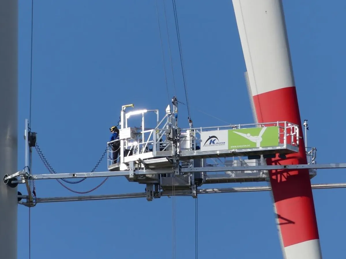 TÜV Rheinland hat die neue Befahranlage K-BP-4 im März 2020 bei einem Windpark in Paderborn zertifiz