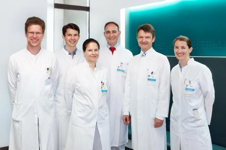 Bild: Zahntraumazentrum des UKR versorgt 1.000. Patienten