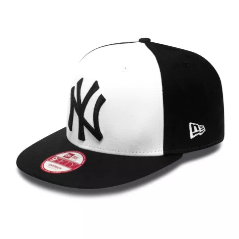 Bild: Les Twins und New Era launchen exklusive Snap Back Caps Kollektion bei Foot Locker