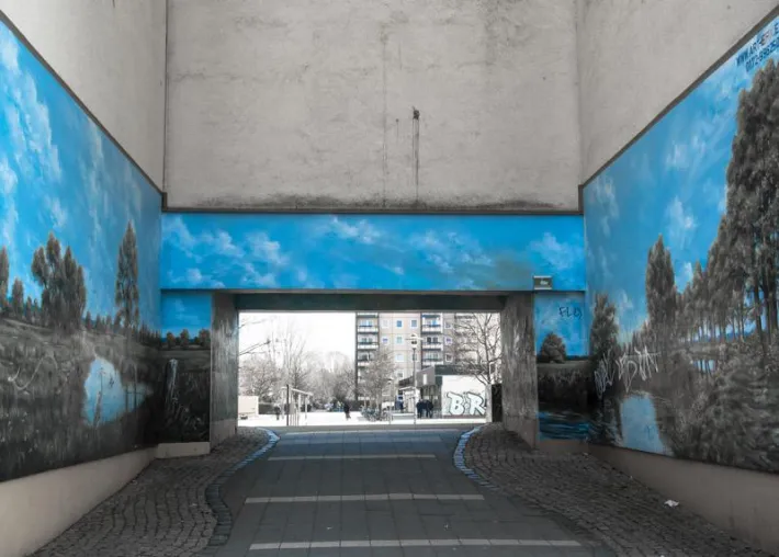 blue dip - Silberbeize, Bilder von zwei Positionen aus dem Kiez Der Schlaatz in Potsdam Bild: blue dip - Silberbeize, Bilder von zwei Positionen aus dem Kiez Der Schlaatz in Potsdam