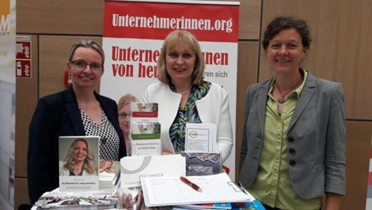 v.lks.n. re.: Daniela Kreißig, Ilona Orthwein, Katharina Haupt