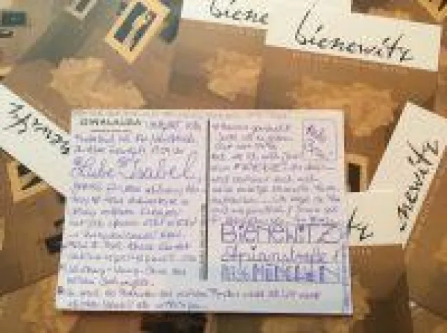 Bild: Die Postkartenschreiberin - Lesung und Schreibung im Bienewitz, München