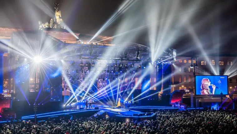 Bild: Silvester-Party in Berlin erneut mit Equipment von ROBE