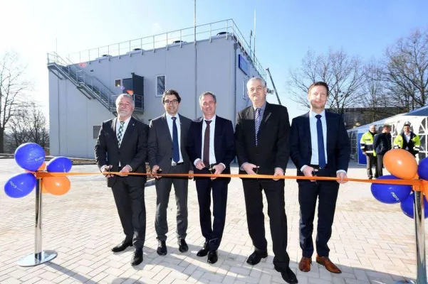 Bild: Neue EnBW-Energieverbundzentrale in Kooperation mit Agilent Technologies und der Gemeinde Waldbronn eingeweiht
