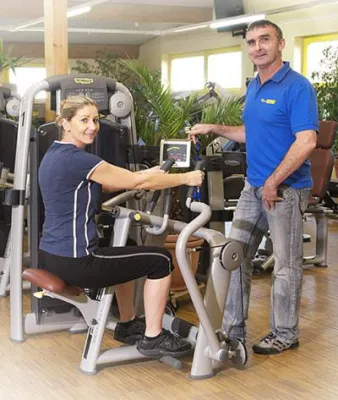 Ein Mitbringsel von der FIBO für die Mitglieder der Fitness Oase Wörth Bild: Ein Mitbringsel von der FIBO für die Mitglieder der Fitness Oase Wörth