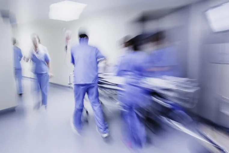 Bild: Letzte Ausfahrt Krankenhaus! Für eine bessere Versorgung von Parkinsonkranken