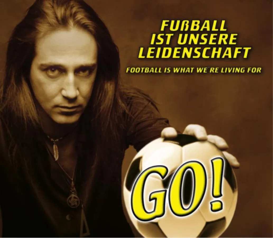 GO - Fußball ist unsere Leidenschaft - football is what we`re living for - VÖ 31.05.2006