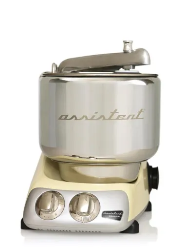 Cremige Zeiten: Die Küchenmaschine Assistent Original gibt’s jetzt auch in der Farbe „Creme“ Bild: Cremige Zeiten: Die Küchenmaschine Assistent Original gibt’s jetzt auch in der Farbe „Creme“