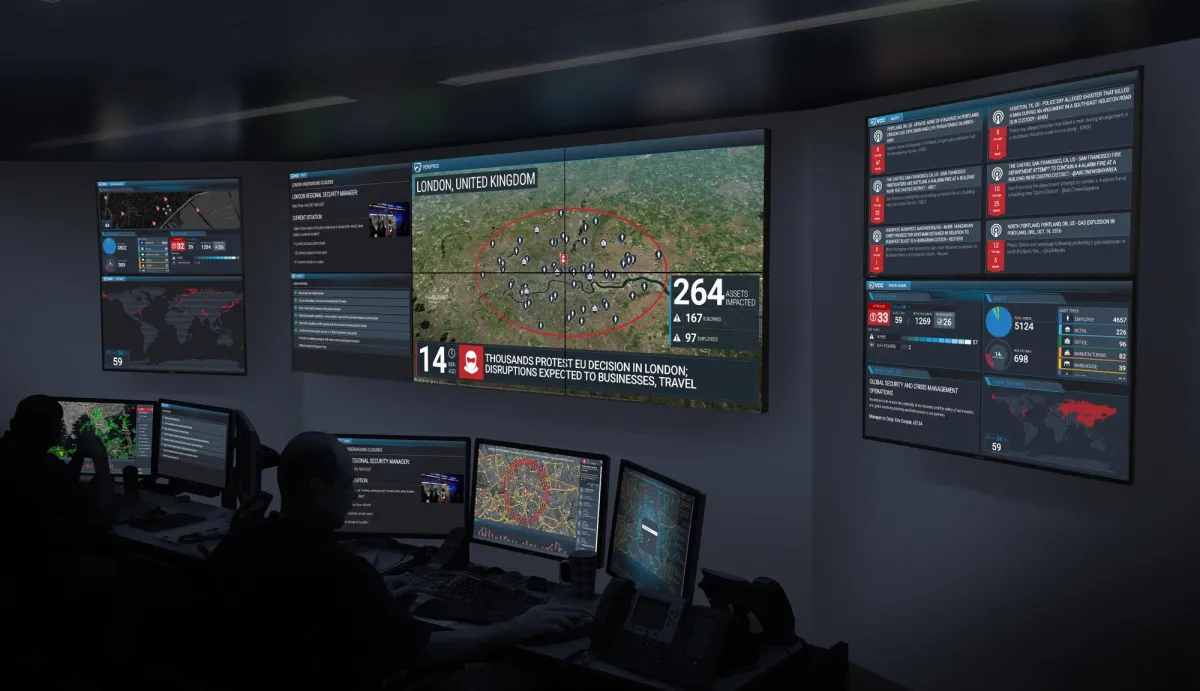 Mitarbeiter in einem Security Operation Center (Quelle: Everbridge)