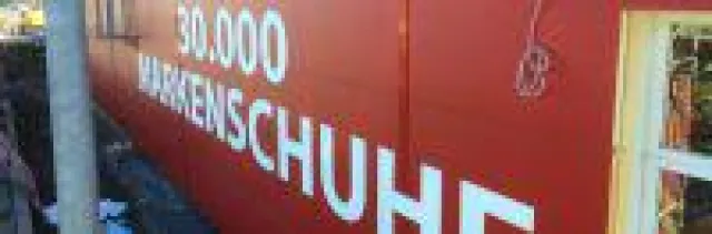 Bild: Montage in Biberach für das Unternehmen  H&D schuhcompany