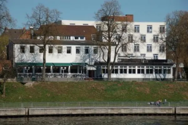 Bild: Kunst, Komfort und Kulinarik: ConventGarten lockt zur NordArt 2011