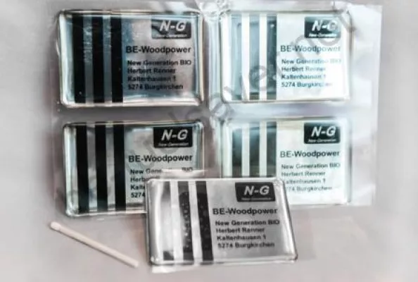 Bild: Mit BIO Energetic Holzsaver beeinflusstes Holz: Längere Brenndauer, mehr Wärme, weniger Asche