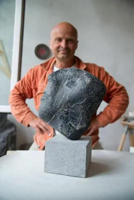 Gartenskulpturen unter Anleitung fertigen Bild: Gartenskulpturen unter Anleitung fertigen