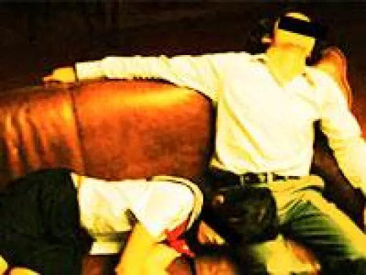 Bild: Eingesperrt, weil im Kino eingeschlafen