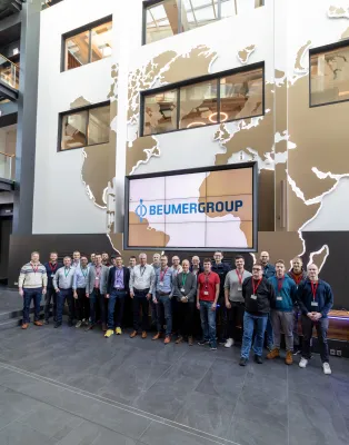 Bild: BEUMER Group und Fraunhofer IML starten gemeinsames Enterprise Lab für mobile Robotik