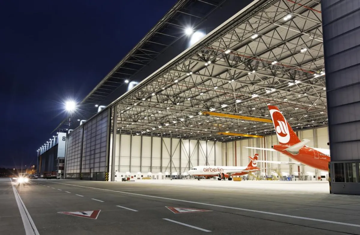 airberlin Technik-Hangar in Düsseldorf öffnet für den „GirlsDay“
