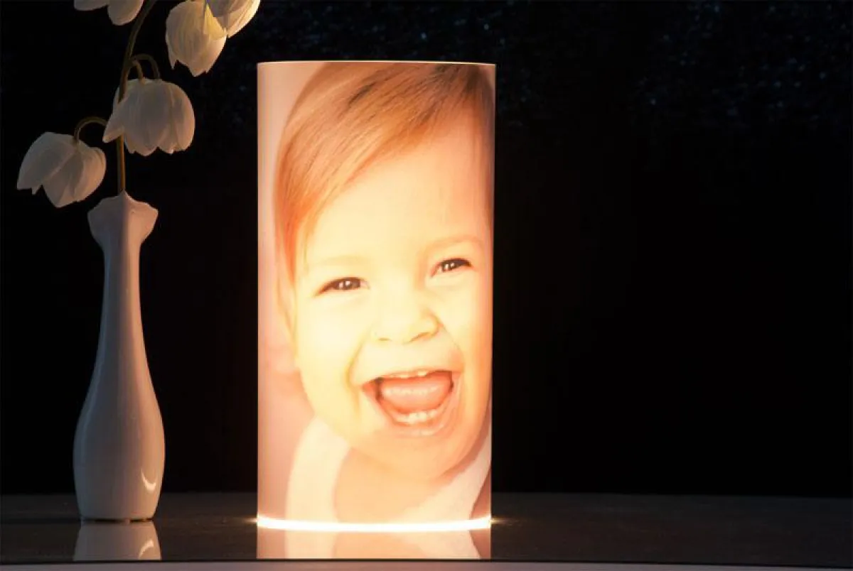 Lampe mit eigenen Fotos designen