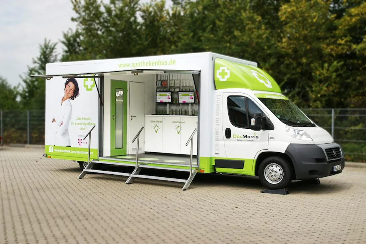 JUMBO - Roadshow Apothekenbus DocMorris
