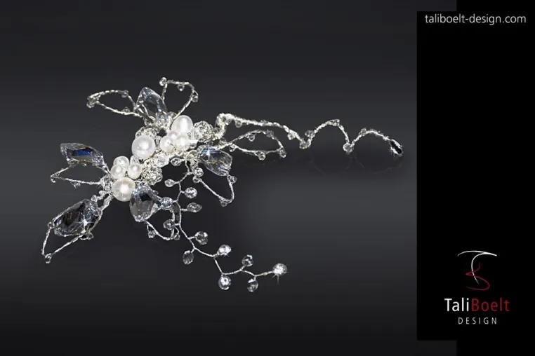 Bild: Exklusiver Haarschmuck für die Braut von TaliBoelt Design. Brautschmuck für München und Umgebung.