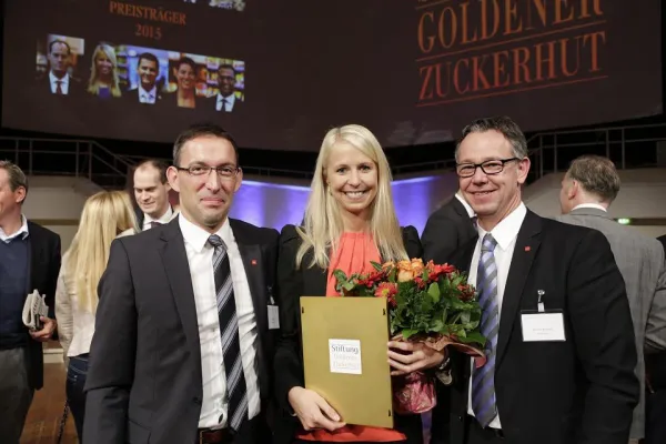 Bild: Goldener Zuckerhut für Handelsmanagement-Absolventin der EUFH