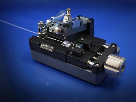 Bild: Fasercleaver für Großkernfasern