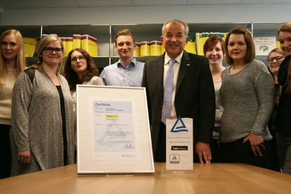 Bild: Ausgezeichneter Arbeitgeber: NWB Verlag erhält TÜV-Siegel