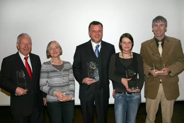Bild: „Pflege AWARD“ für herausragende Leistungen