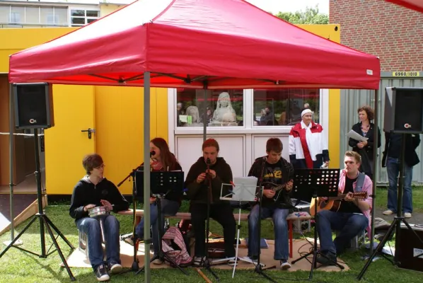 Bild: Kunstprojekt der Malschule Emden schätzt temporäre Raumlösung - „ELA-Container sind eine optimale Lösung“