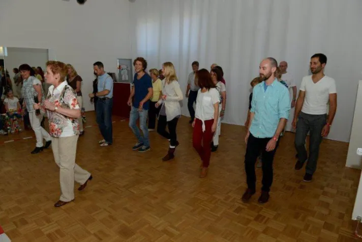 Bild: Ohne Tanzpartner und ohne Cowboyhut