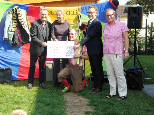 Bild: Feier zum einjährigen Bestehen der CJD Kita in Buschbell