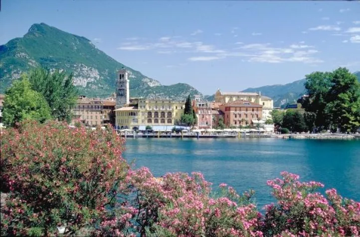 Große Gefühle in der Stadt von Romeo und Julia / 85. Opernfestspiele in der Arena di Verona mit Relax Hotels Bild: Große Gefühle in der Stadt von Romeo und Julia / 85. Opernfestspiele in der Arena di Verona mit Relax Hotels
